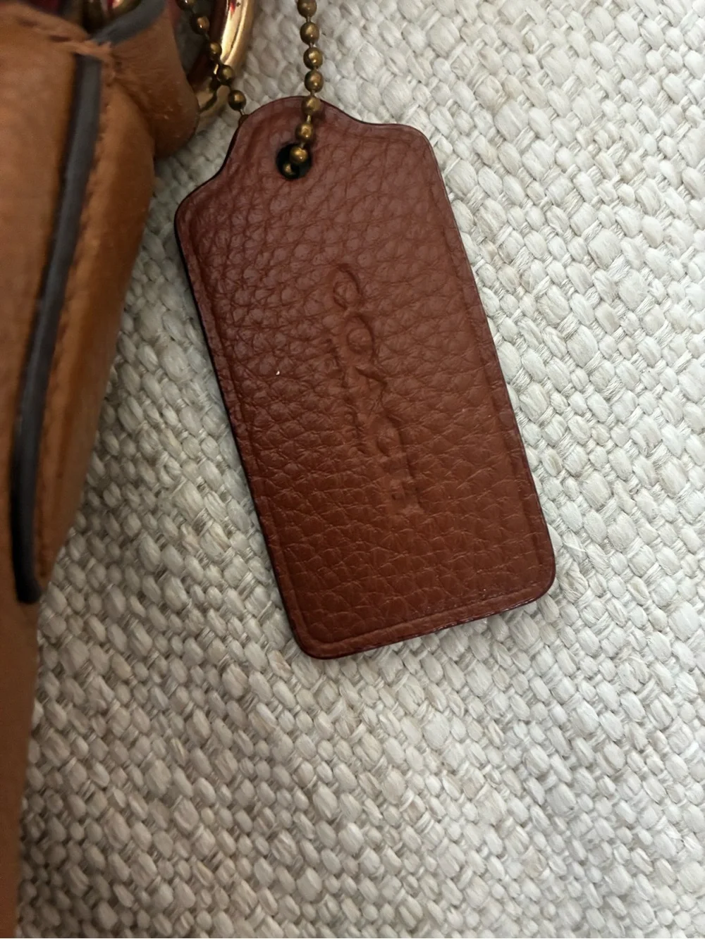 Coach EUC Ellie File Bag Pebbled Leather Crossbody Light Saddle N9G2278-C1648